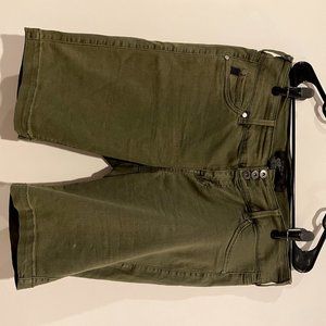 Green Bermuda Shorts Torrid 16